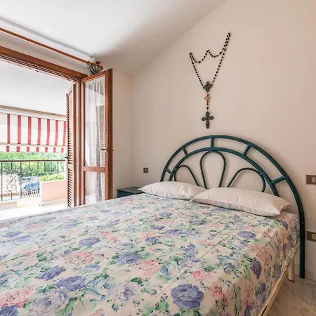 Holiday home Casa Acquamarina *