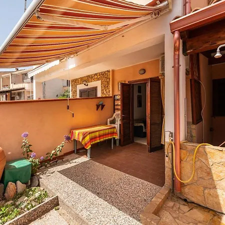 Holiday home Casa Acquamarina